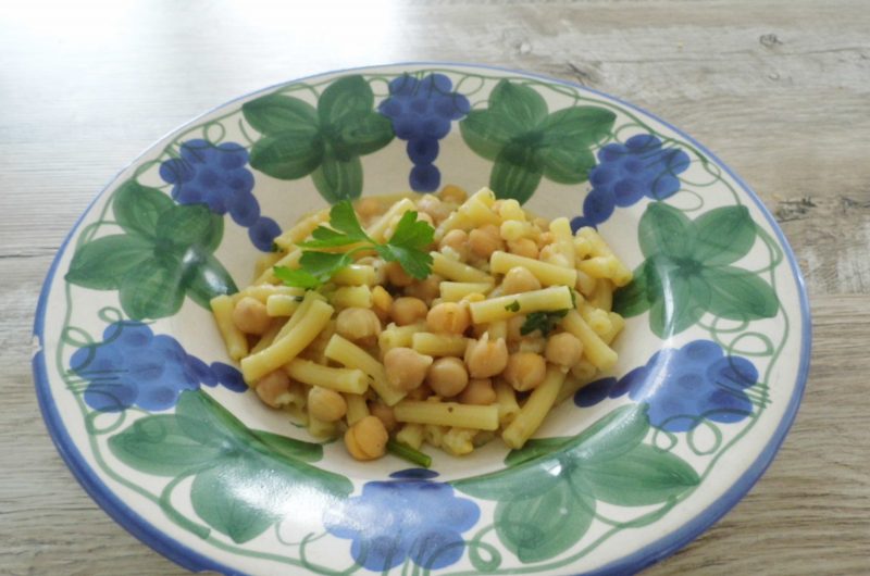 Maccheroni mit Kichererbsen